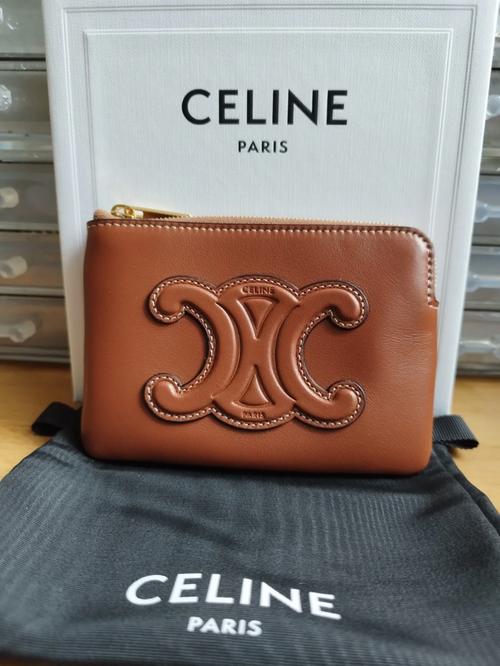 celine solo coin and card pouch with hook,Celine Solo Coin and Card Pouch with Hook: A Comprehensive Guide