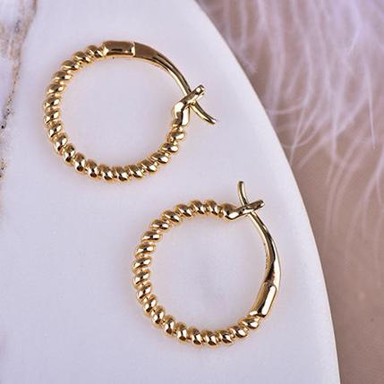 10k solid gold earings hoops,10k Solid Gold Hoop Earrings: A Comprehensive Guide